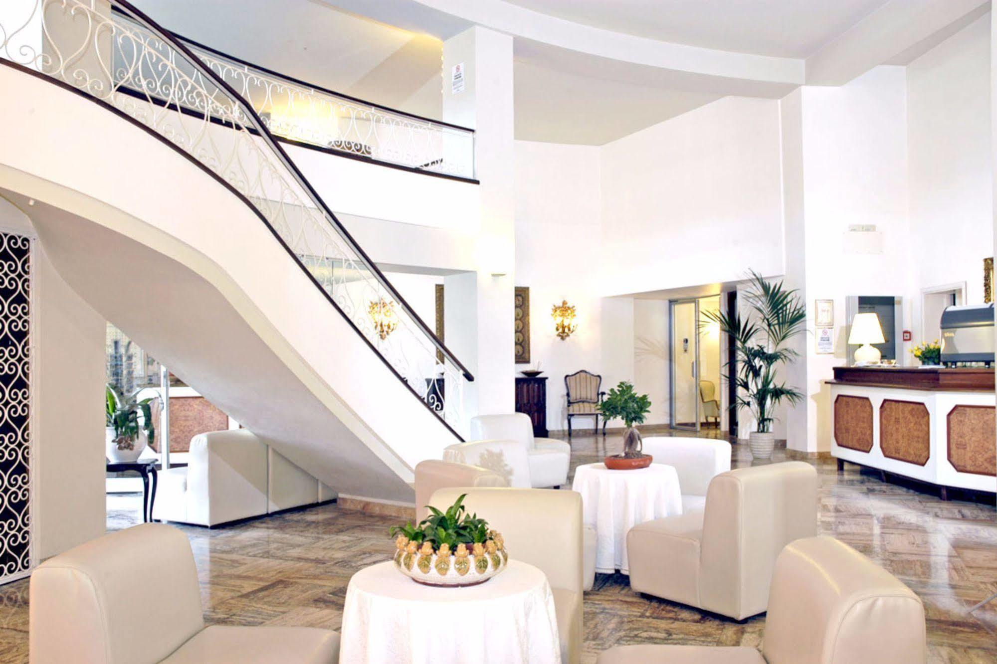 Hotel Palace Senigallia Exteriör bild